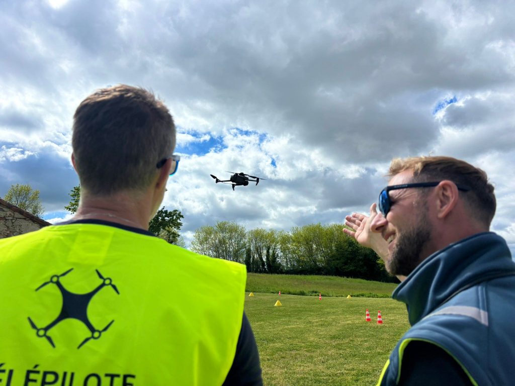 Formation drone